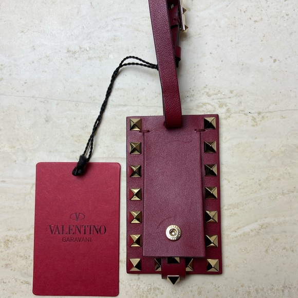 ✨Valentino Rockstud Leather Luggage Tag NWT🏷 - Picture 4 of 4
